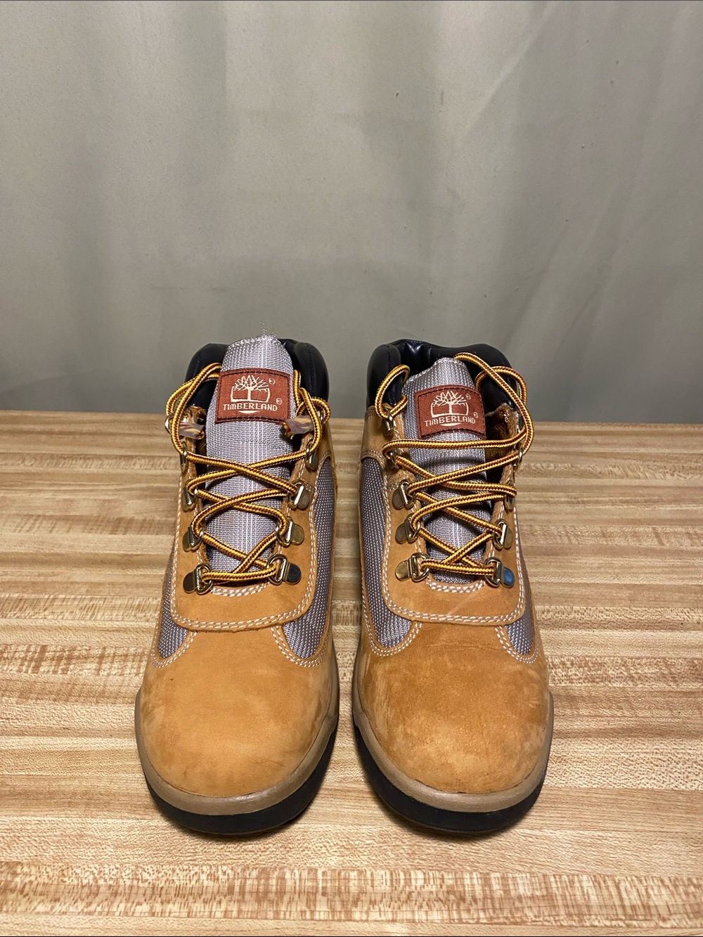 Timberland 6” Field Boots Wheat Nubuck 15945 size 5.5 - Picture 2 of 6